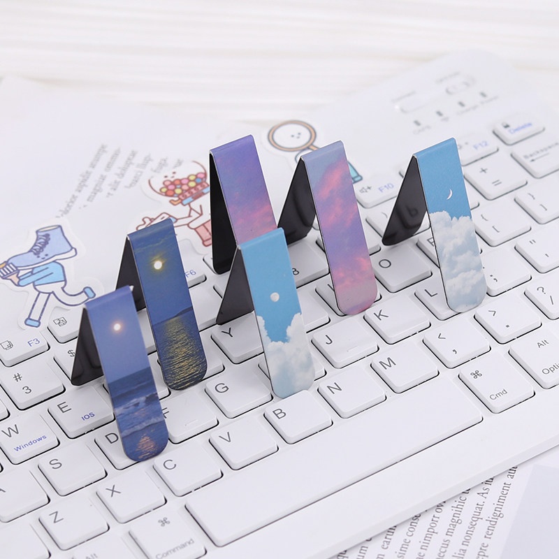 2pcs Fantasy Landscape Themed  - огляд і ціна Bookmark Magnetic Clip