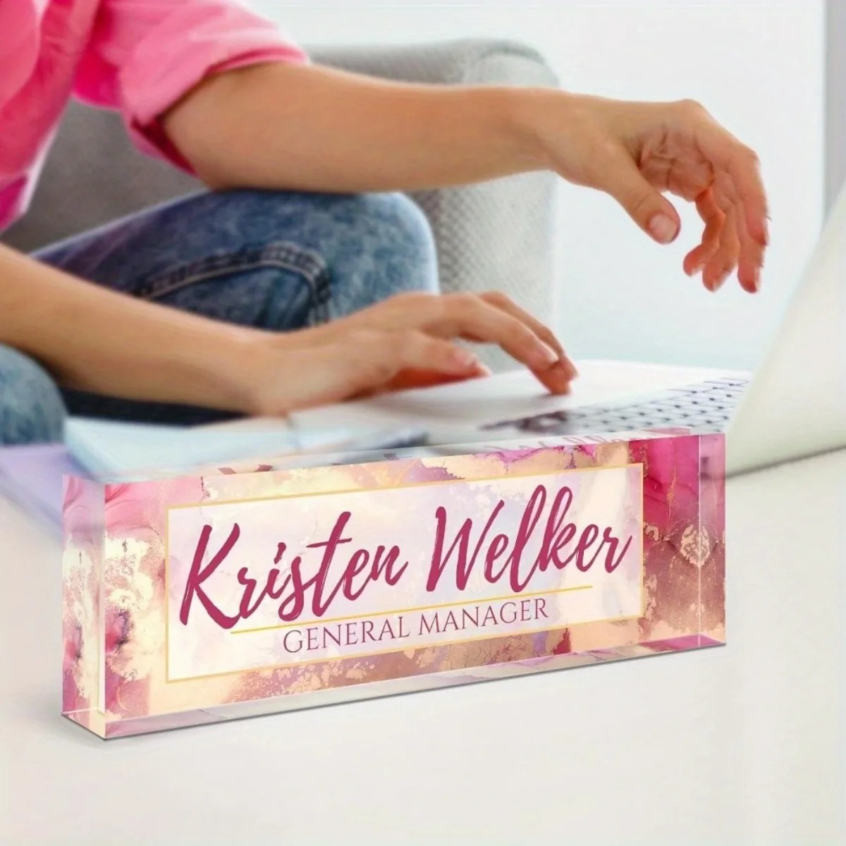 Custom 2D Flat Pink Floral Acr - огляд і ціна Desk Name Plate