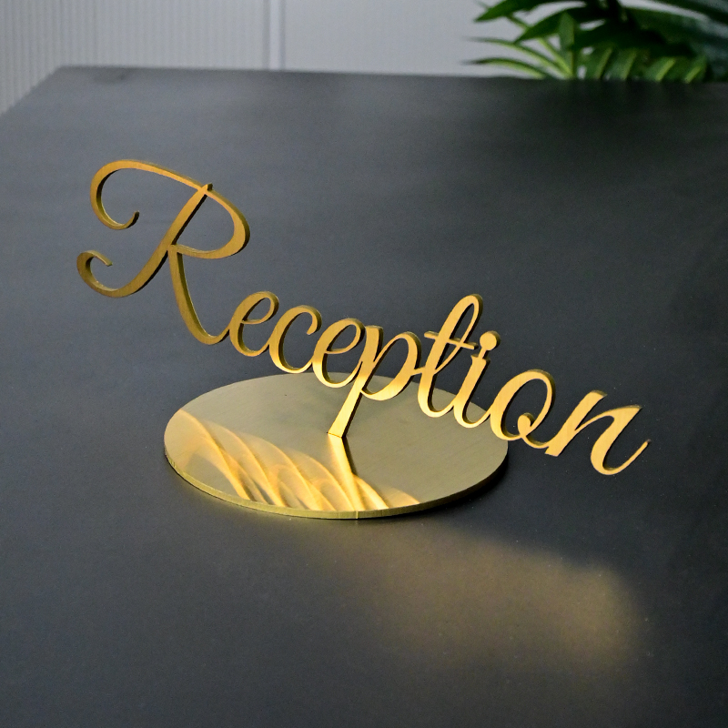 Desktop 3D Lettering Logo Stan - огляд і ціна Desk Name Plate